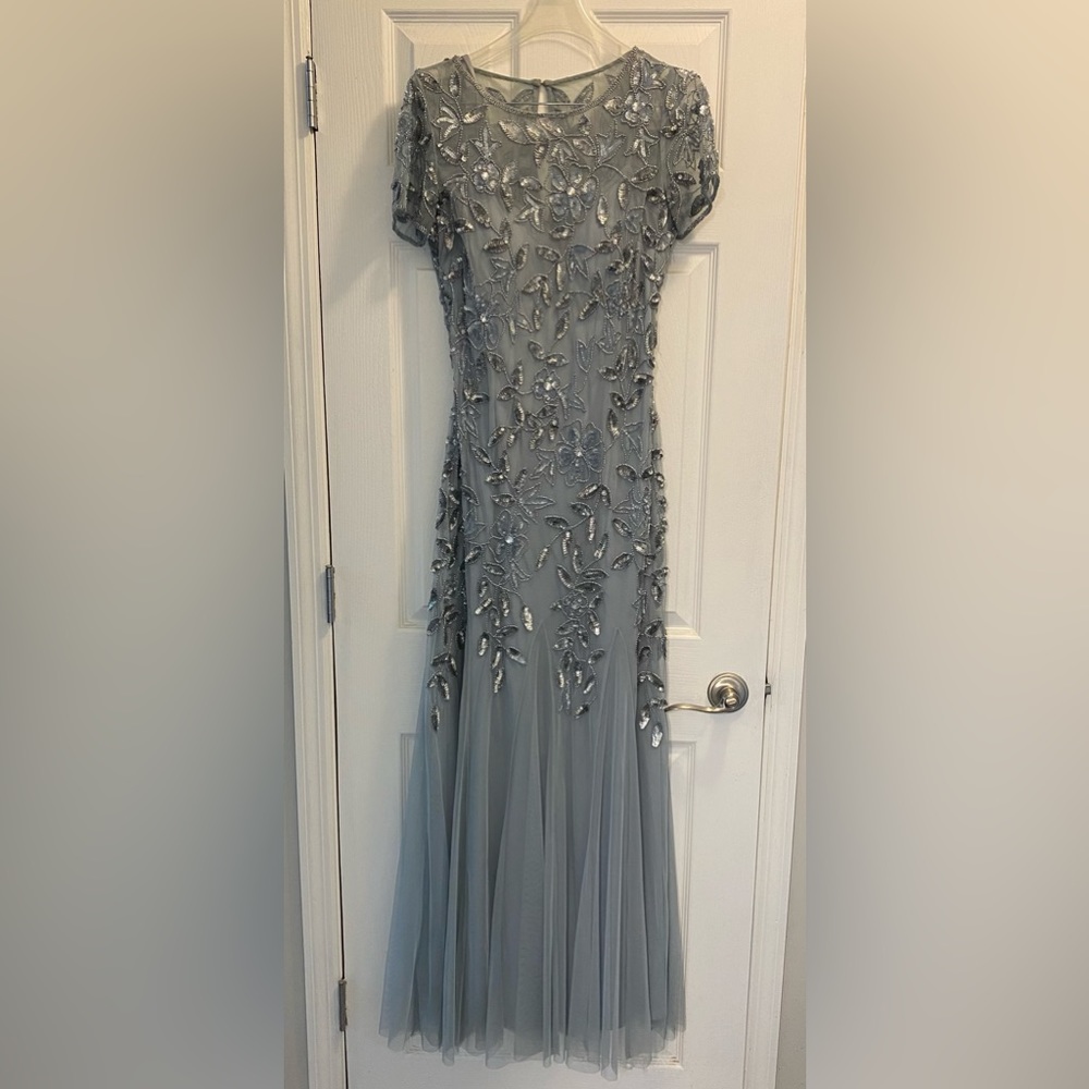 Stunning!!  Like New Adrianna Papell embroidered gown Size 8 Blue mist